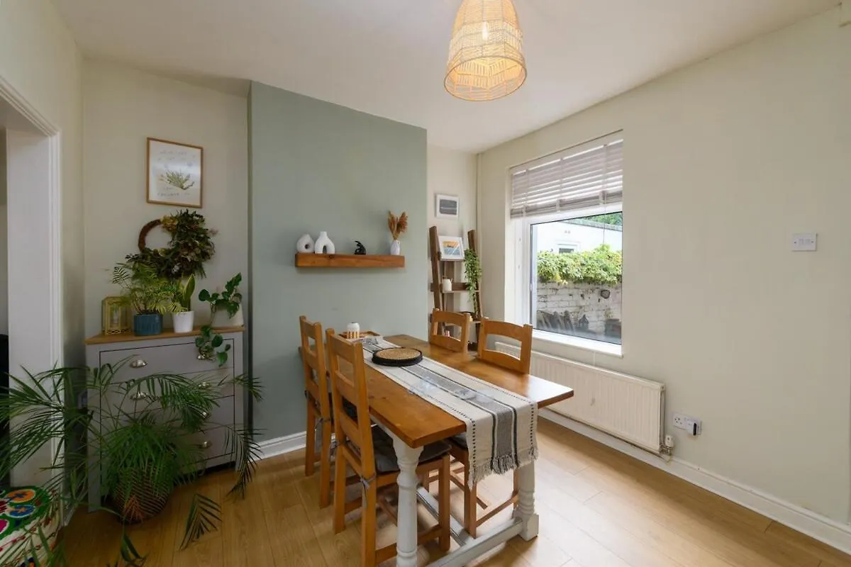 2 Bedroom Neutral Sanctuary - 27 Min To Cardiff Castle